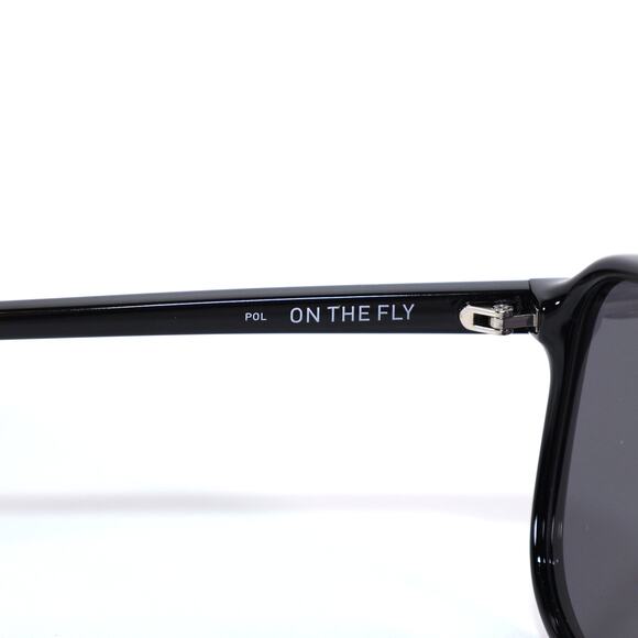 Quay Australia ON THE FLY Polarized Aviator Sunglasses - Black / Smoke - NWT - Picture 7 of 10